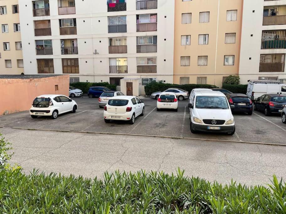 Jolie Charmant T3 Refait A Neuf A Marseille Eksteriør bilde